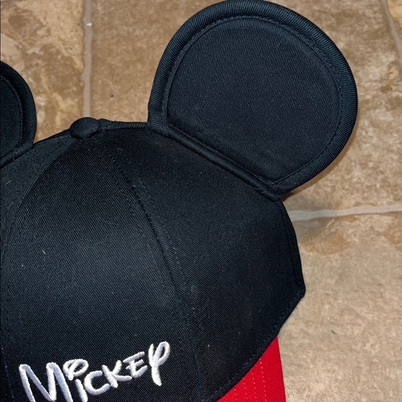 Disney Black and Red Mickey Mouse Hat - Picture 4 of 9